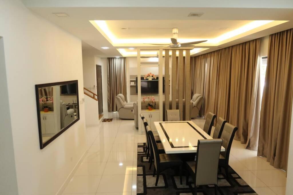 PROMO Private luxurious Nilai Vacation Home Exterior foto